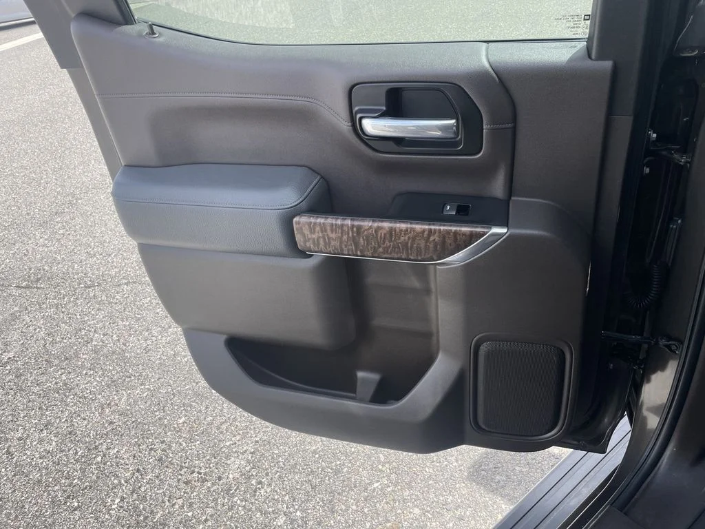Used 2019 Smokey Quartz Metallic GMC Denali image 15