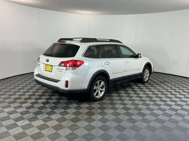 Used 2014 White Subaru 2.5i image 5