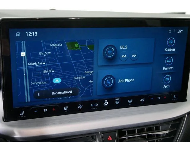 Used 2025  Ford Platinum image 26