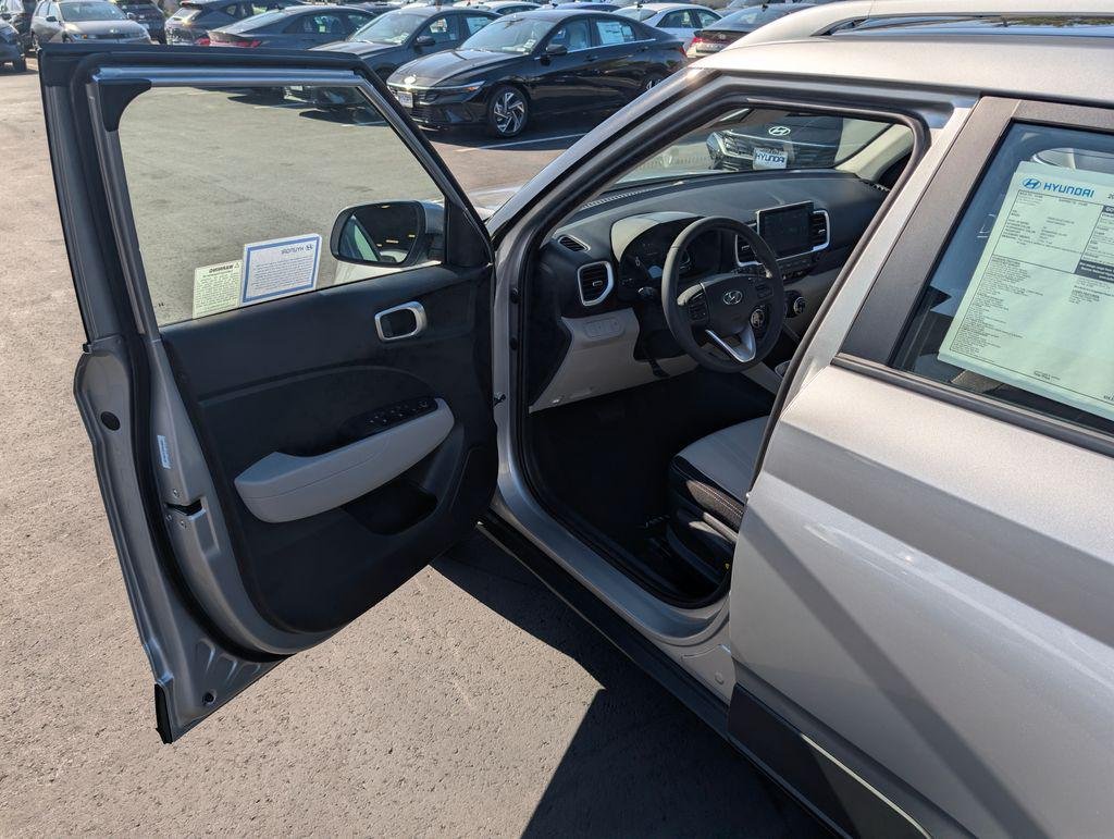 New 2026 Silver Hyundai SEL image 37