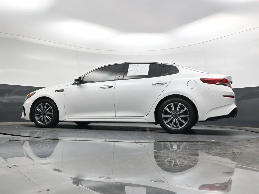 Used 2019 White Kia EX image 47