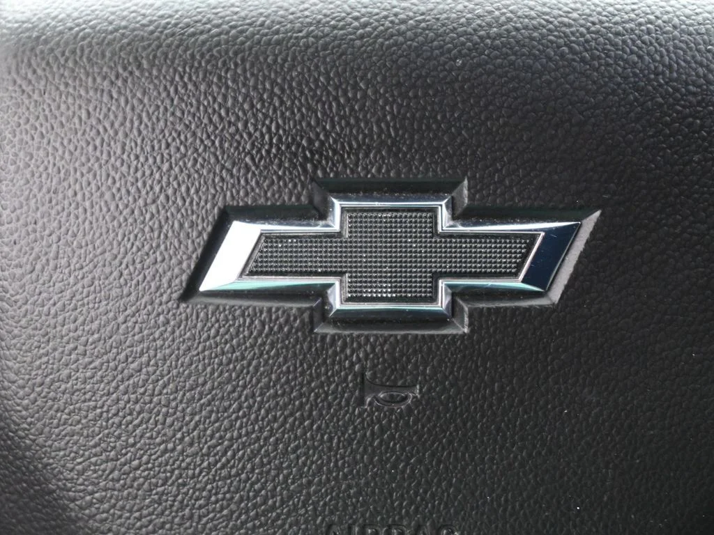 Used 2025 Black Chevrolet ZR2 image 21