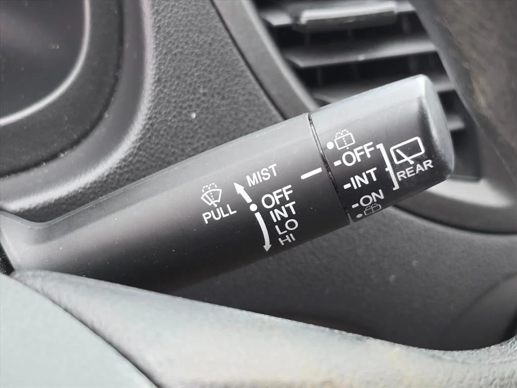Used 2012 Silver Honda LX image 21