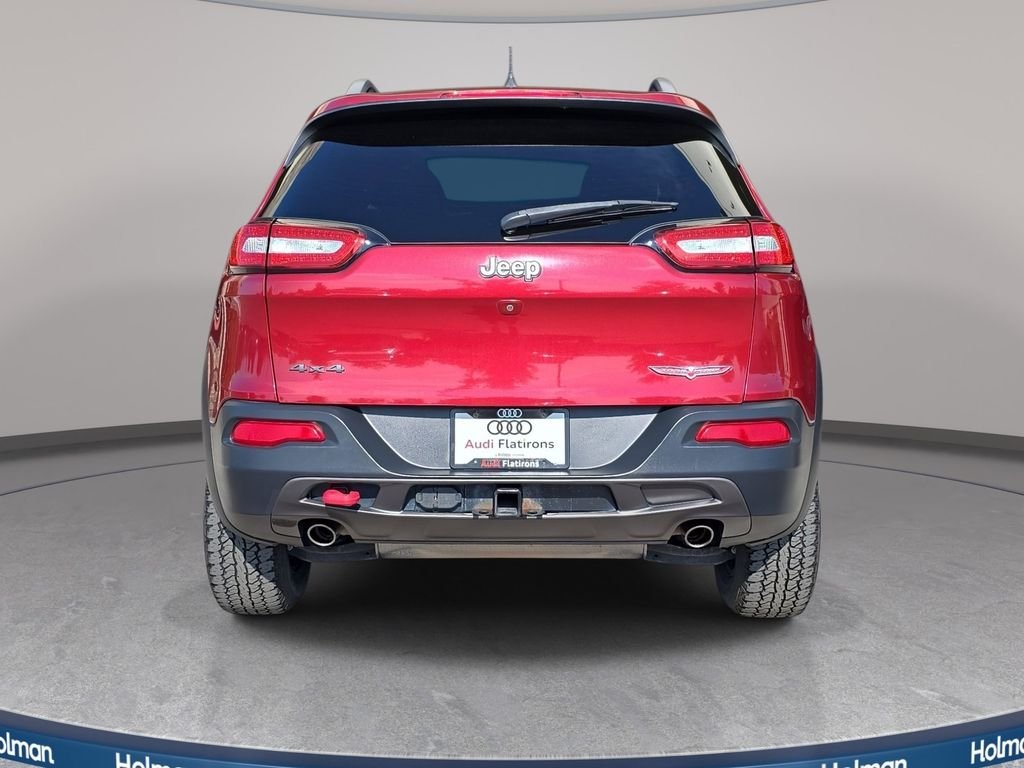 Used 2017 Red Jeep Trailhawk image 7