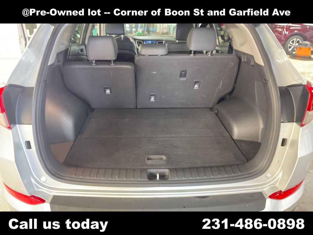 Used 2017 Silver Hyundai Limited image 28