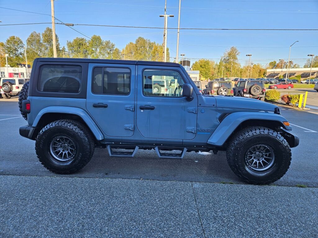 Used 2024 Anvil Clear Coat Jeep Sport S 4xe image 6