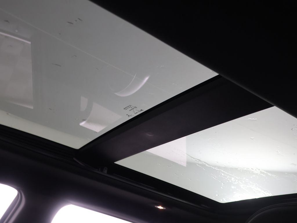 Used 2017 White Jeep Overland image 24