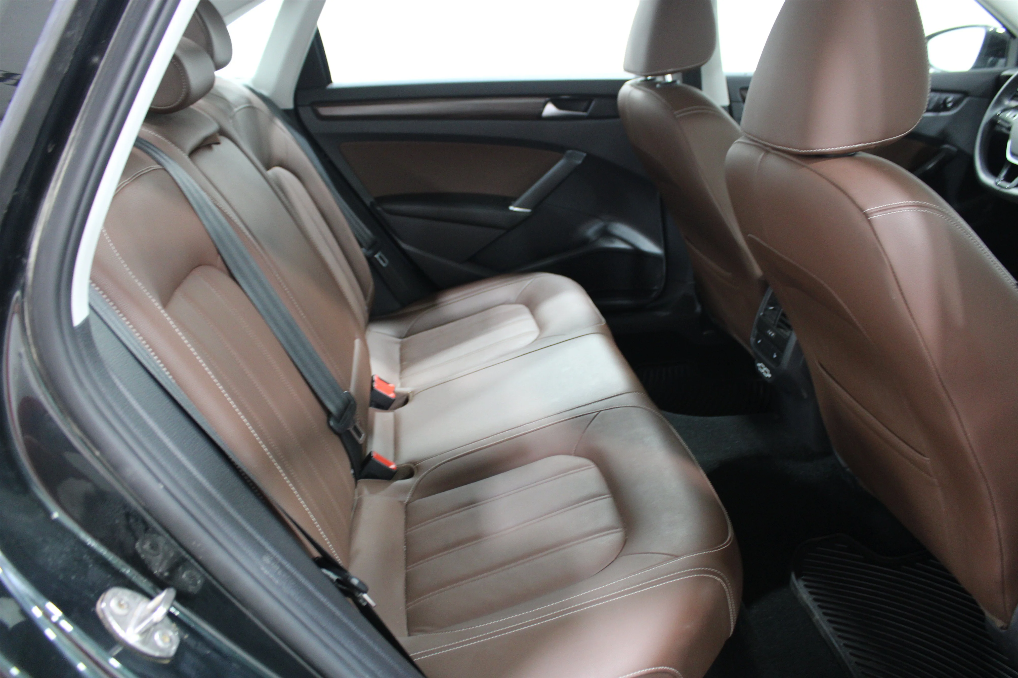 2022 Volkswagen Passat Limited Edition - Photo 23