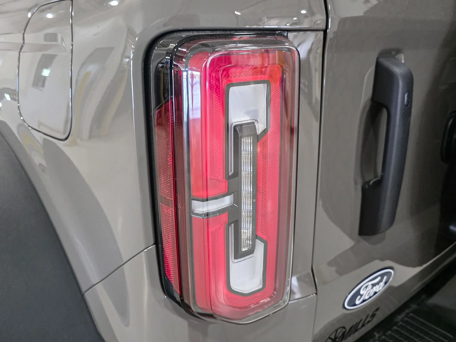 New 2026 Marsh Gray Ford Badlands® image 15