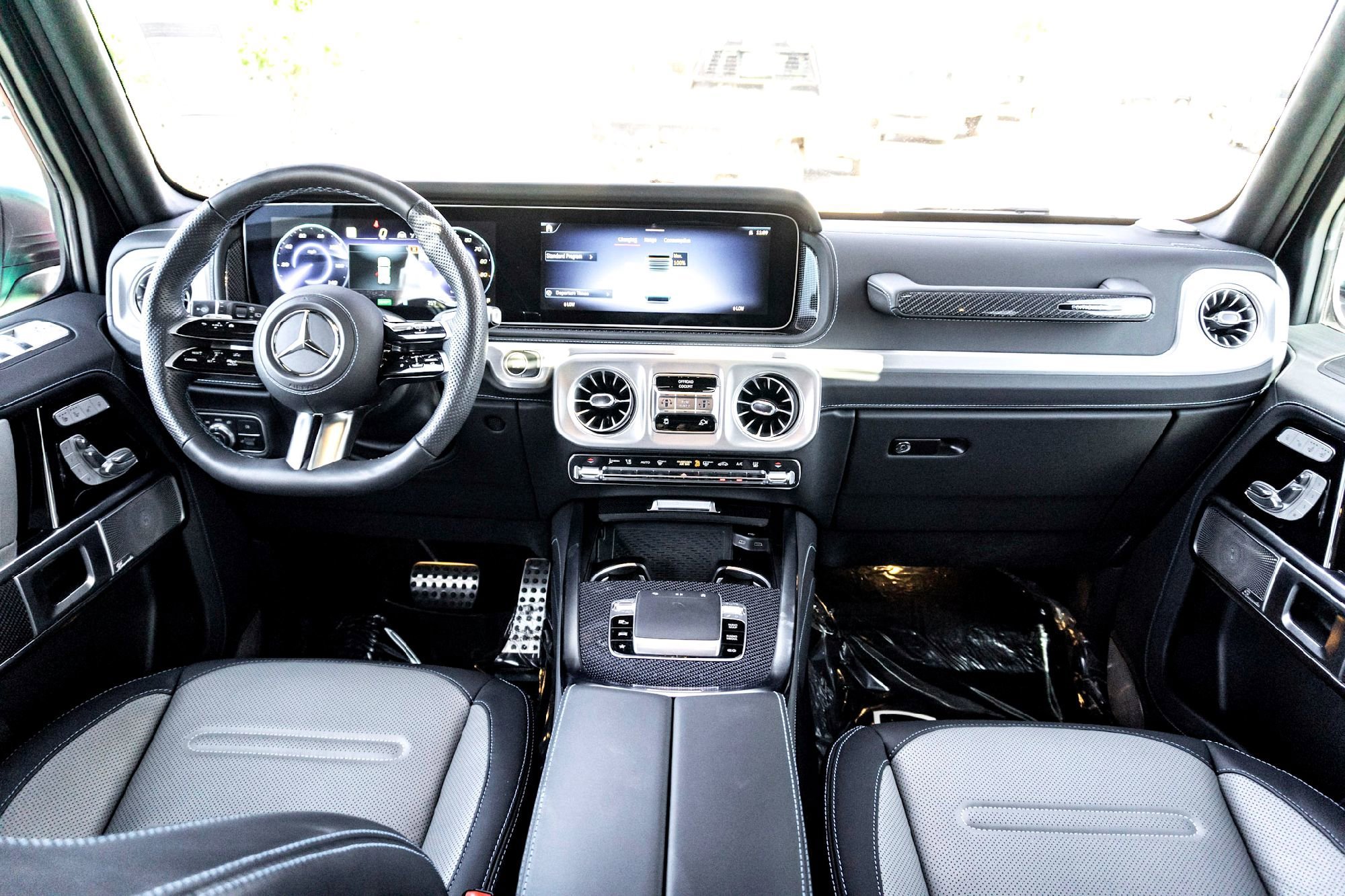 Certified Used 2025  Mercedes-Benz G 580e image 29