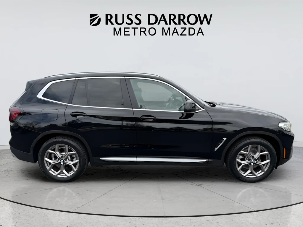 Used 2023 Black BMW xDrive30i image 6