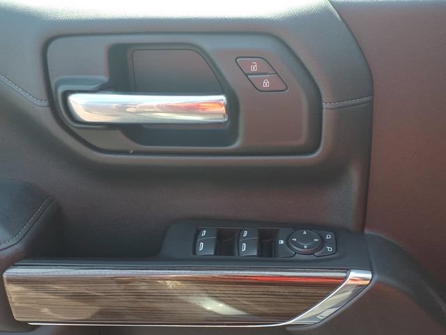 Used 2022 SATIN STEEL METALLIC Chevrolet LT Trail Boss image 16