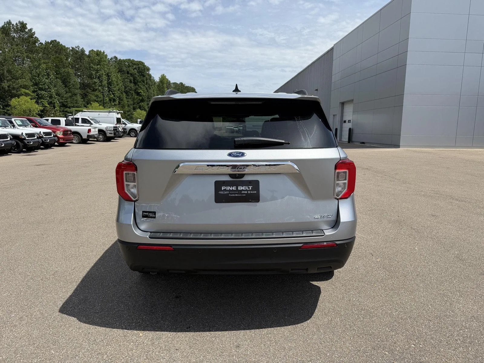 Used 2023 Iconic Silver Ford XLT image 5