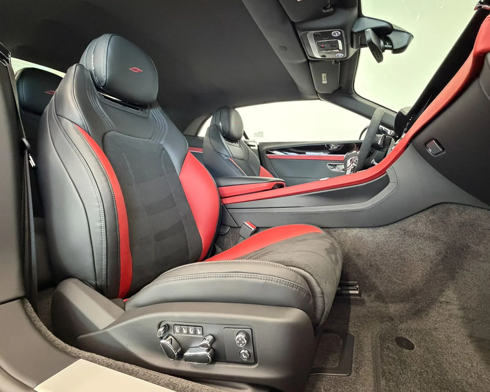 New 2026  Bentley V8 S image 29