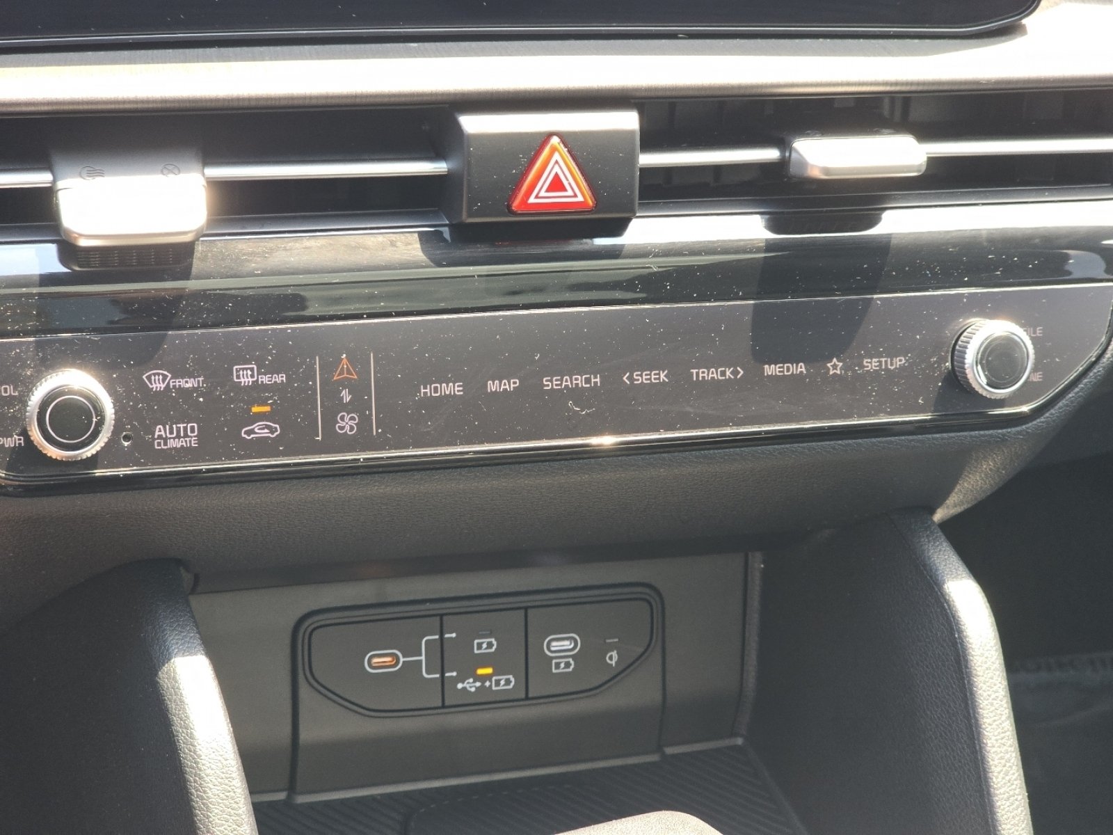 Used 2026 Red Kia X-Line image 32