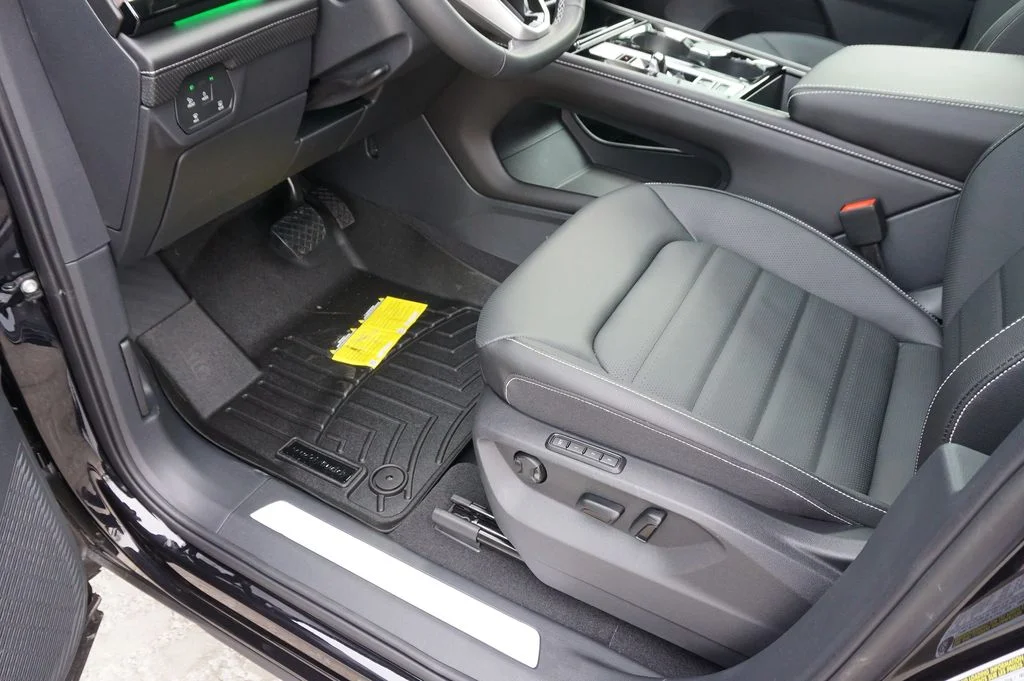 New 2026 Black Volkswagen 2.0T SEL image 29