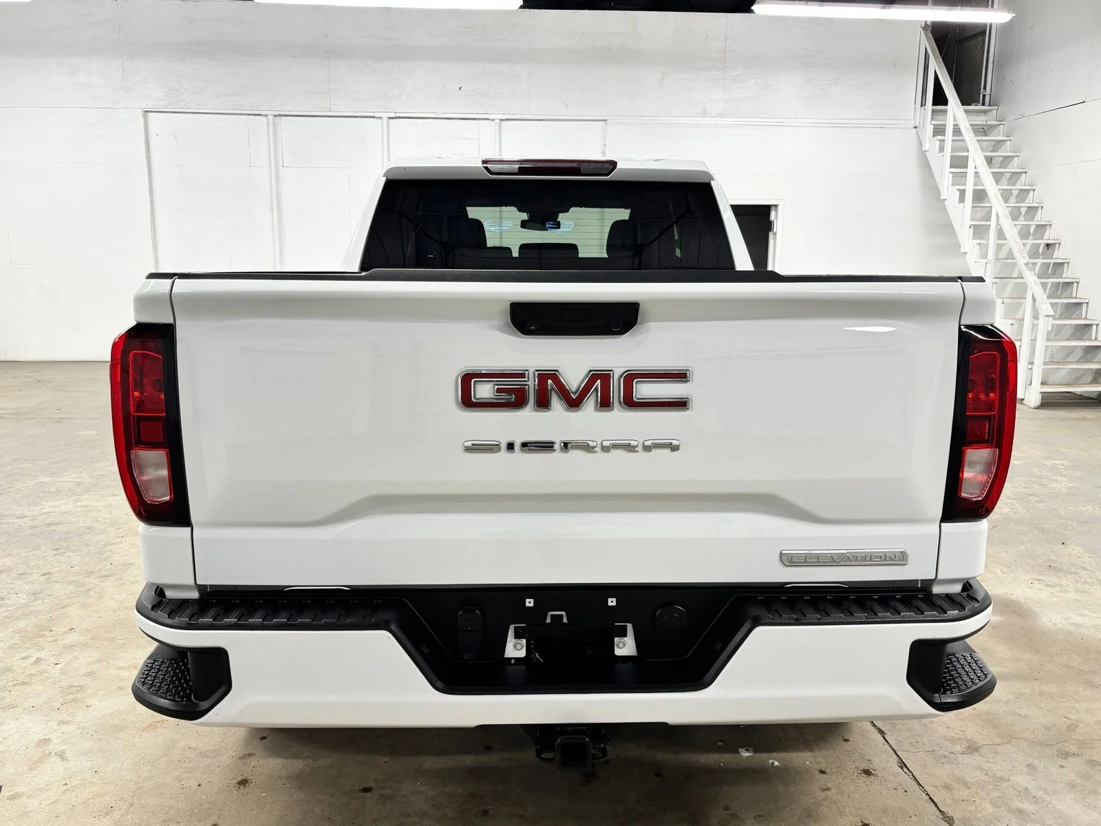 Used 2023 White GMC Elevation image 6