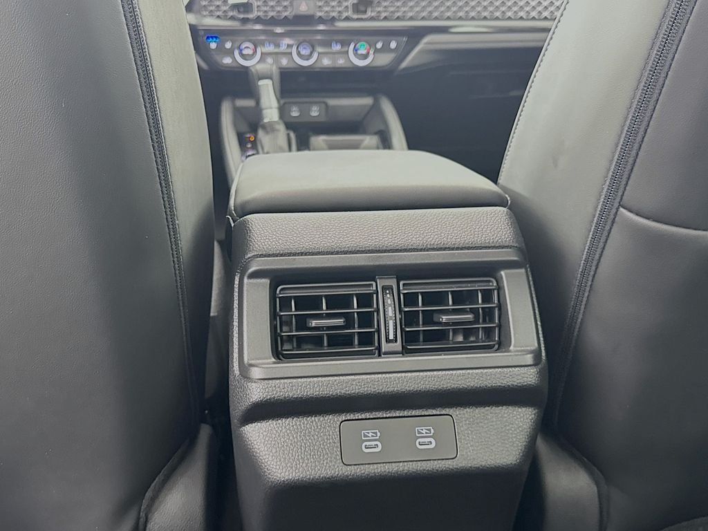 Certified Used 2025 Platinum Honda Touring image 31