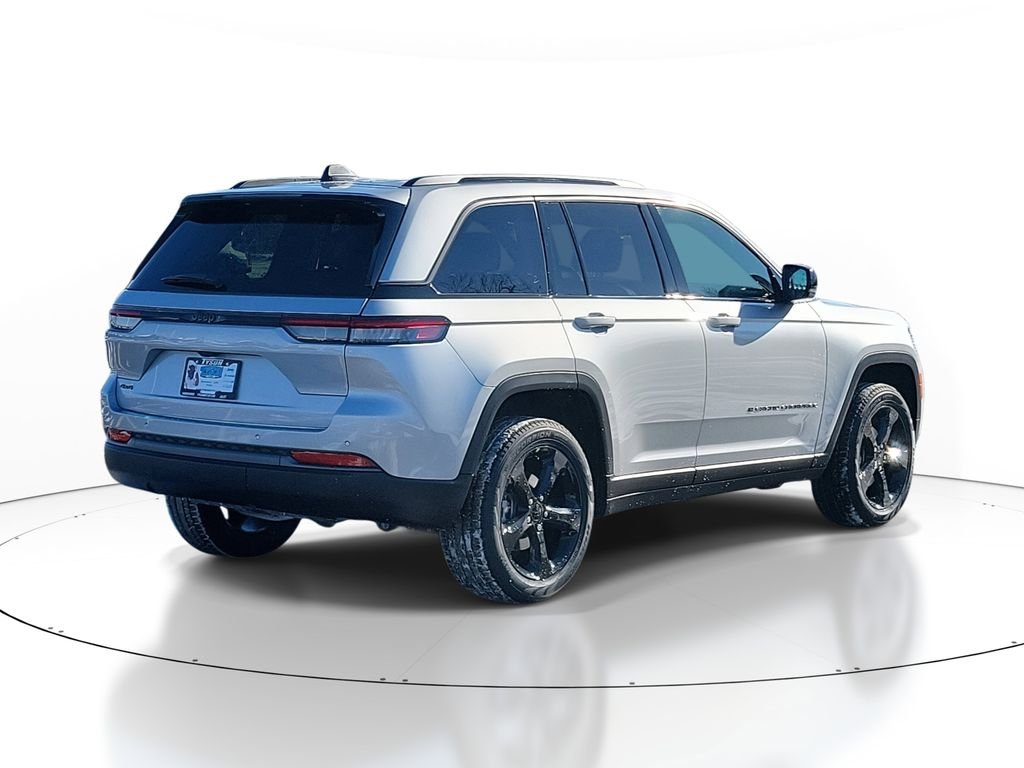 New 2026 Silver Zynith Jeep Limited image 4