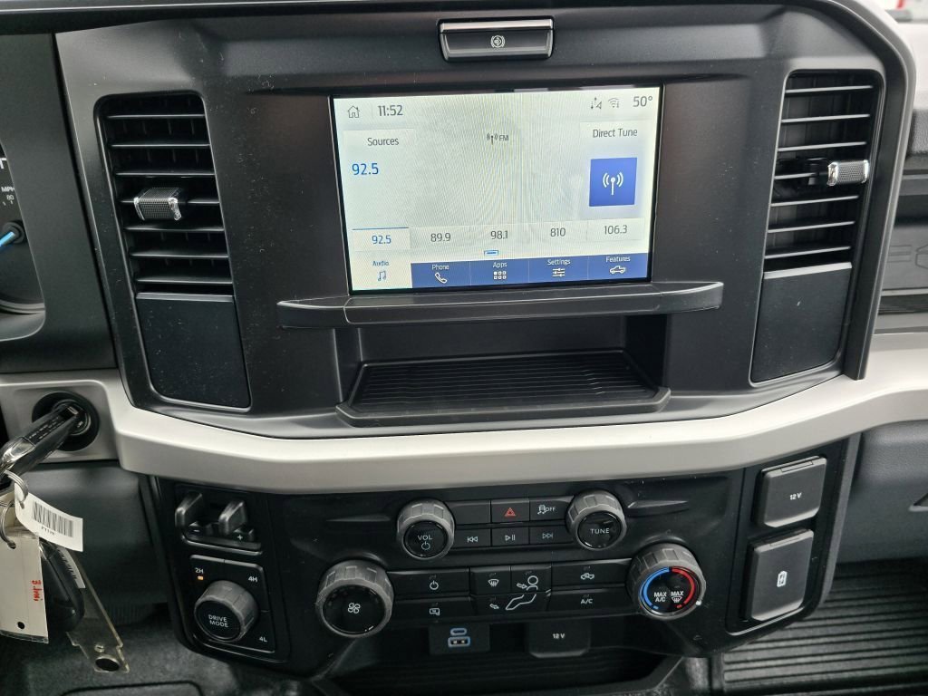 New 2026 Oxford White Ford F-350® XL image 4