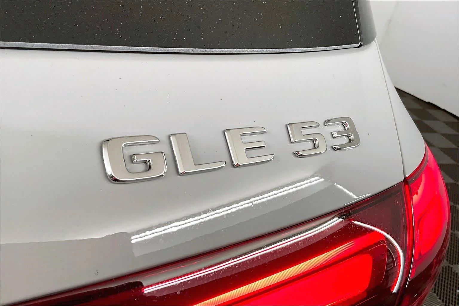 New 2026 MANUFAKTUR Alpine Grey Mercedes-Benz AMG® GLE 53 image 7