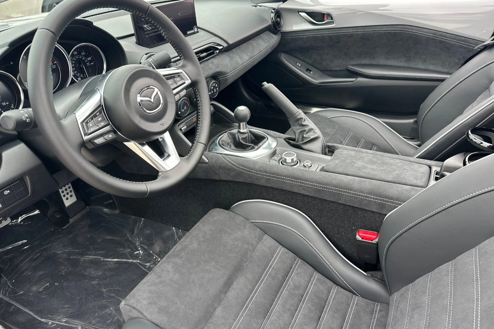 New 2026 Aero Gray Metallic Mazda Club image 11