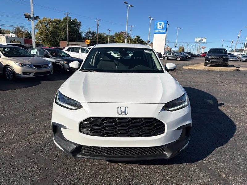 Used 2024  Honda LX image 2