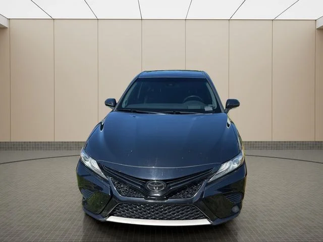 Used 2019 Black Toyota XSE V6 image 7