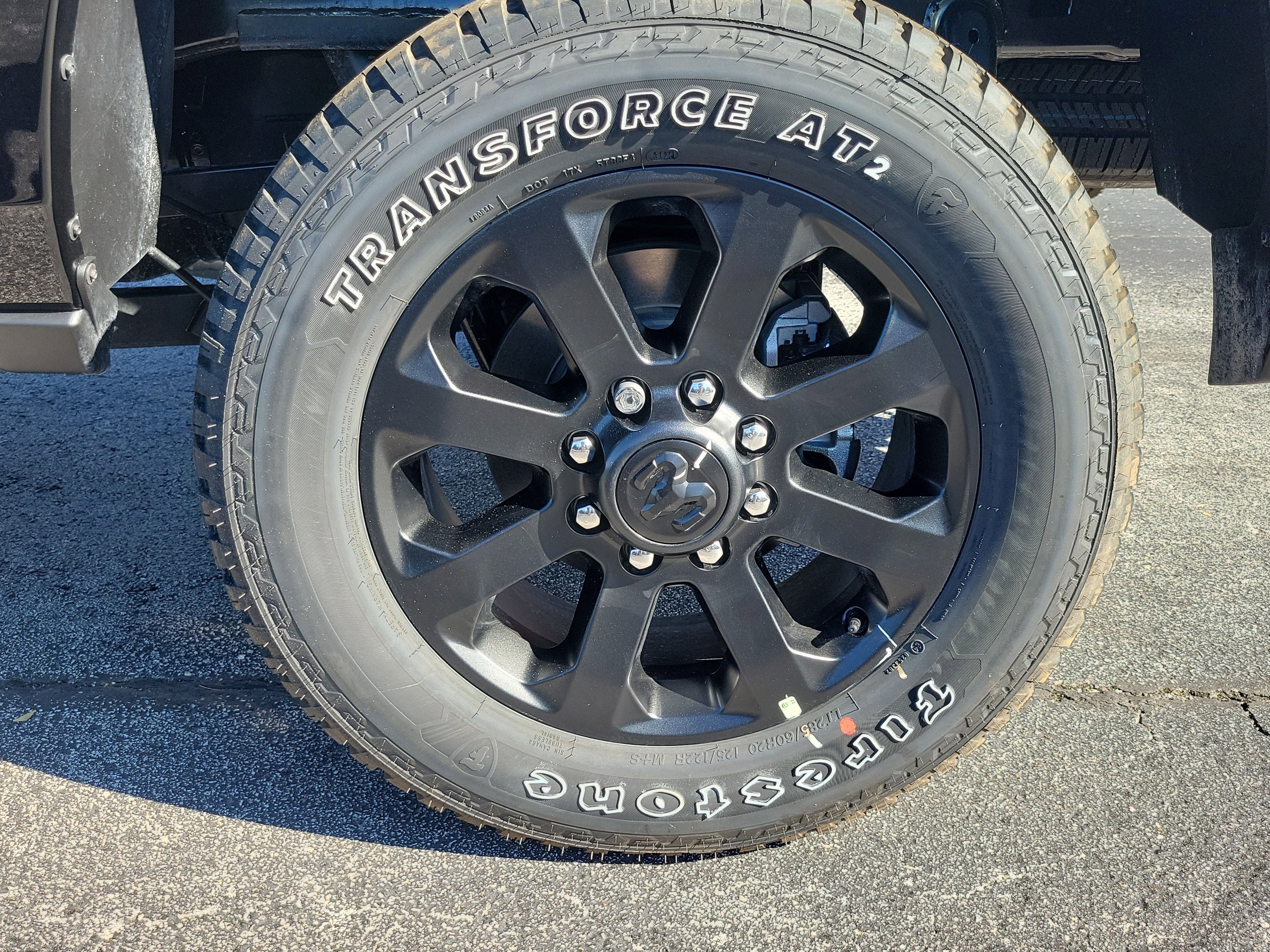 New 2026 Diamond Black Crystal Pearl-Coat Exterior Paint RAM Laramie image 6