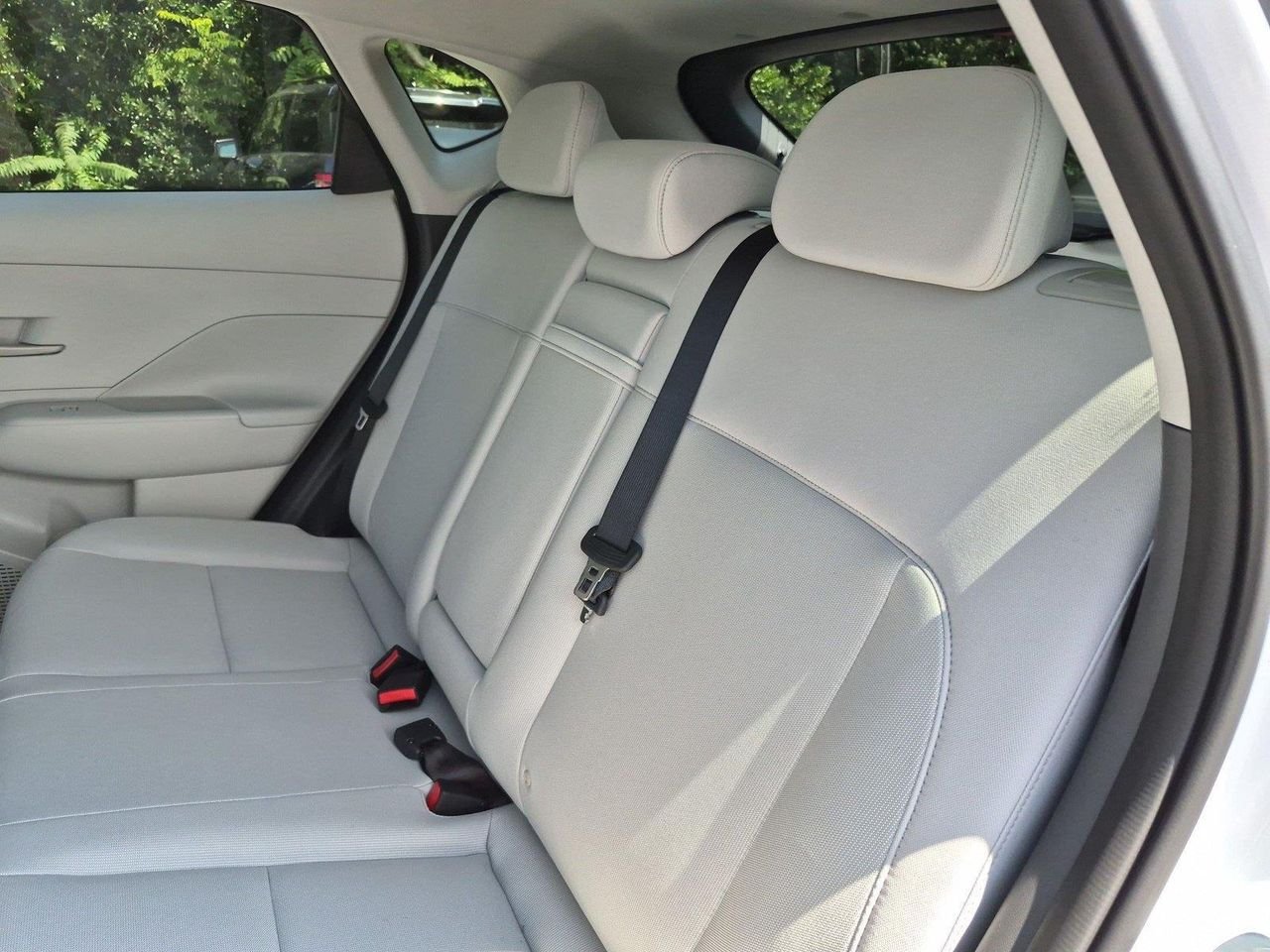 New 2027 Atlas White Hyundai SEL Sport AWD image 30