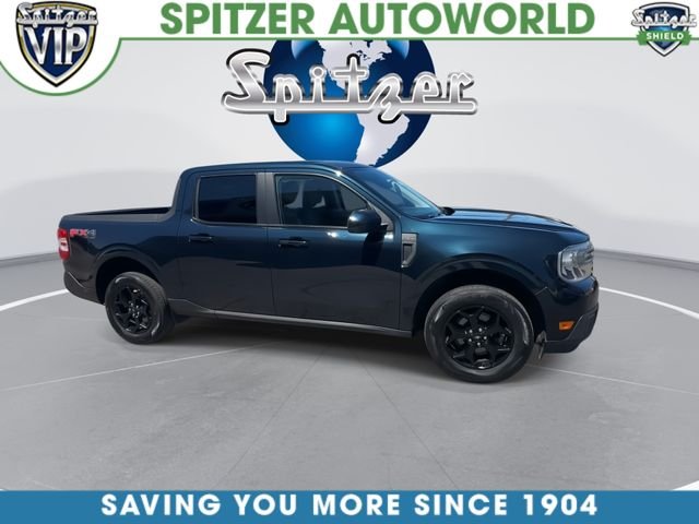 Used 2023 Blue Ford Lariat image 10