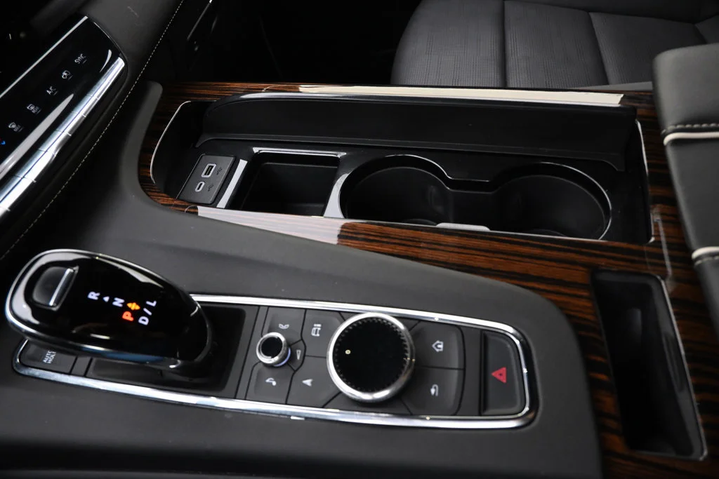 Used 2023 BLACK RAVEN Cadillac 4WD Premium Luxury image 34