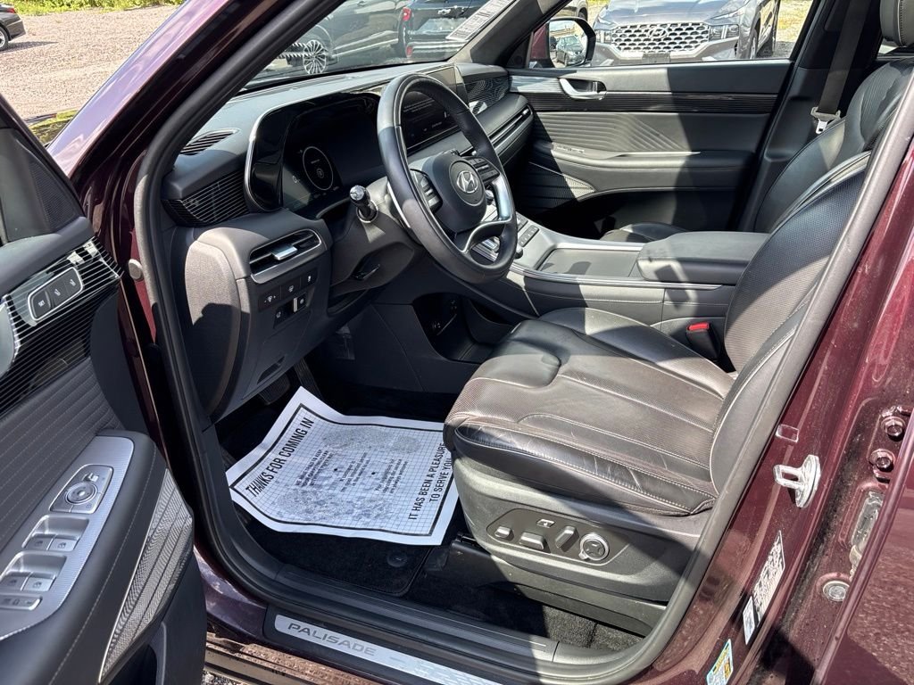 Used 2024 Red Hyundai Calligraphy image 11