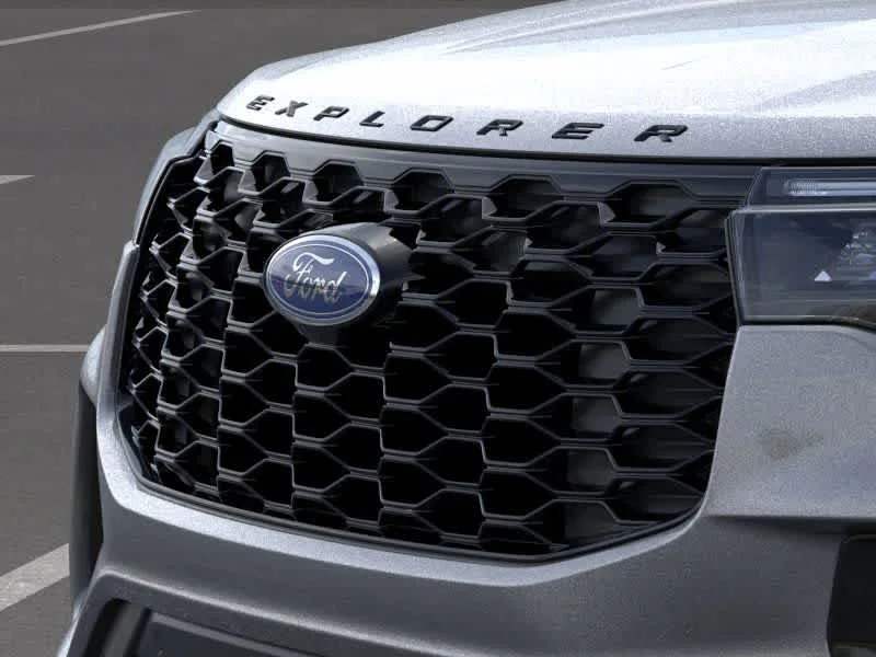 New 2026 Carbonized Gray Metallic Ford ST-Line image 17