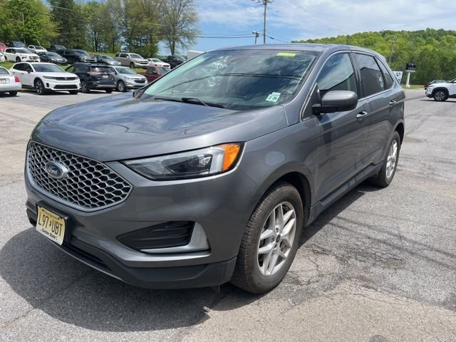 Used 2024 Gray Metallic Ford SEL image 10