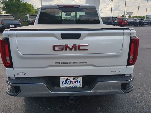 Used 2022 White Frost GMC SLT image 8
