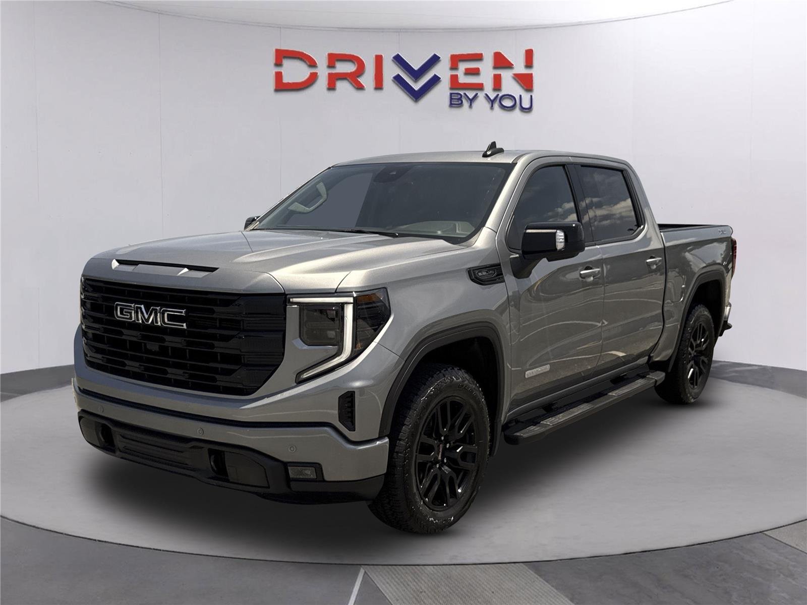 New 2026 Sterling Metallic GMC Elevation image 8