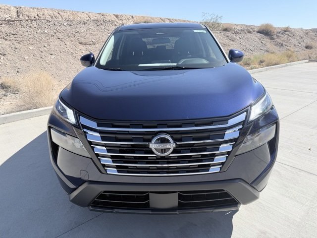 2026 Nissan Rogue SV photo 2