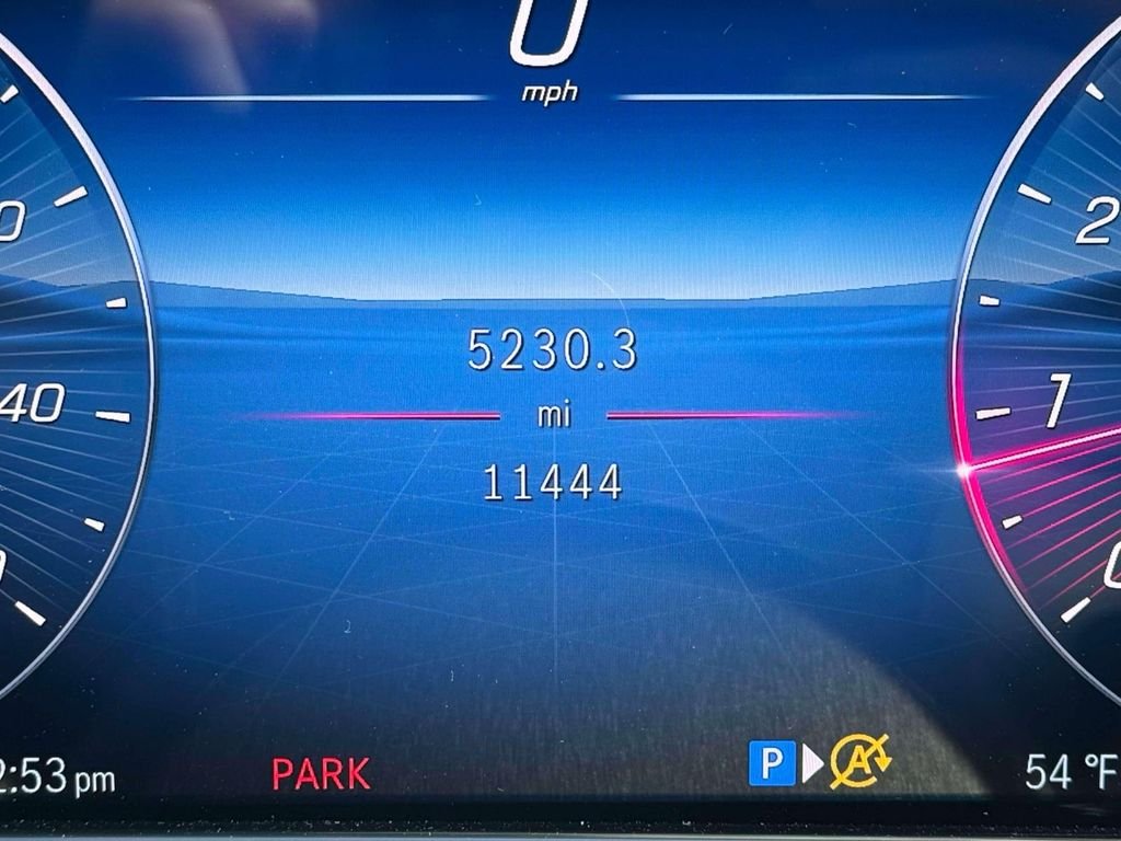 W1KLF4HB1RA058883