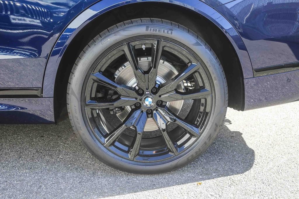 Used 2026 Tanzanite Blue II Metallic BMW xDrive40i image 8