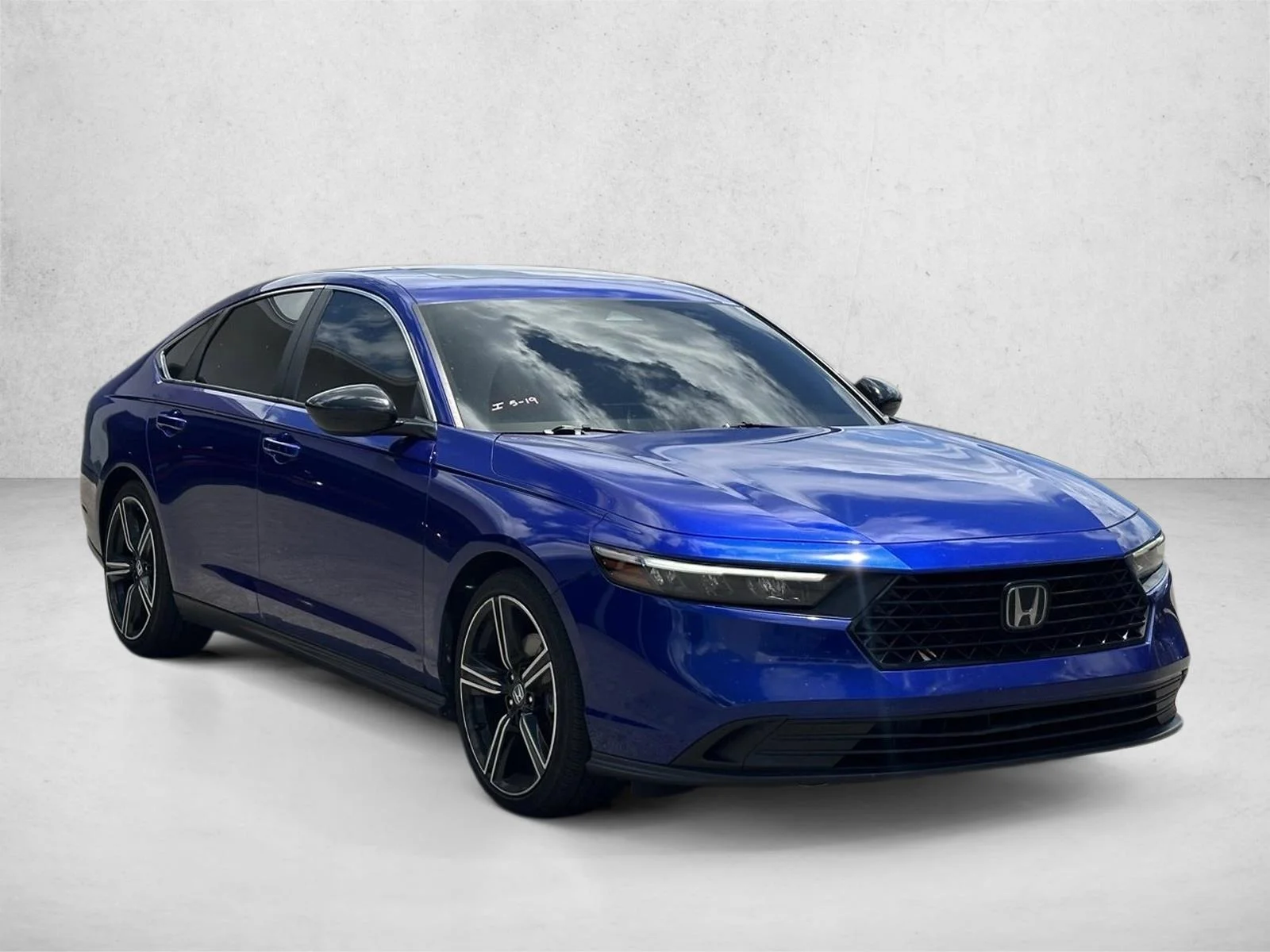 Used 2023 Still Night Pearl Honda Sport image 3