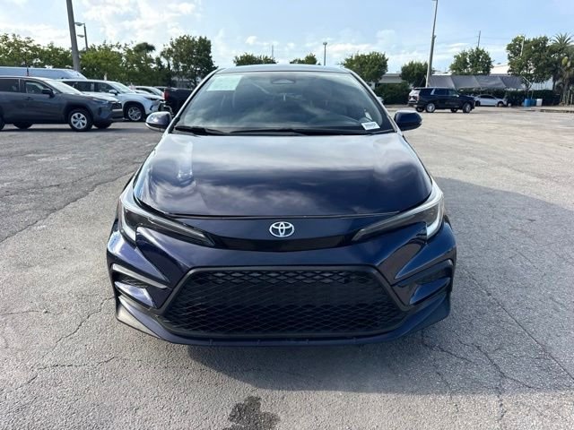 Used 2025  Toyota SE image 8