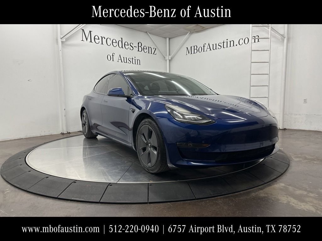 2021 Tesla Model 3 Standard Range Plus's photo
