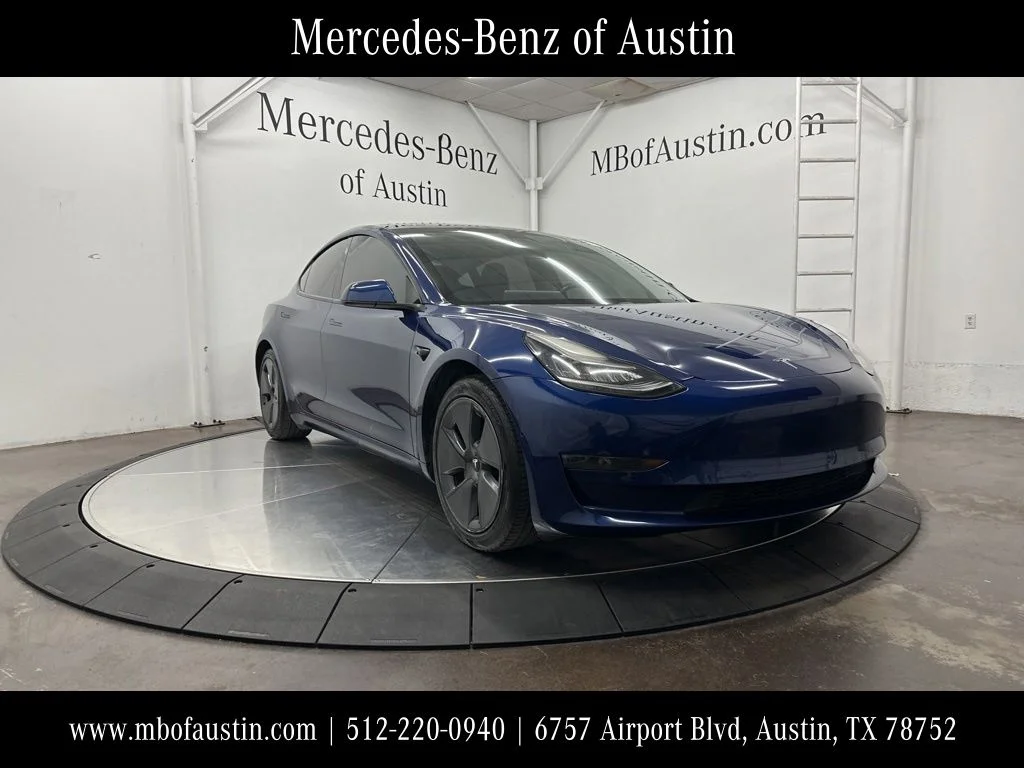 2021 Tesla Model 3 Standard Range Plus's photo