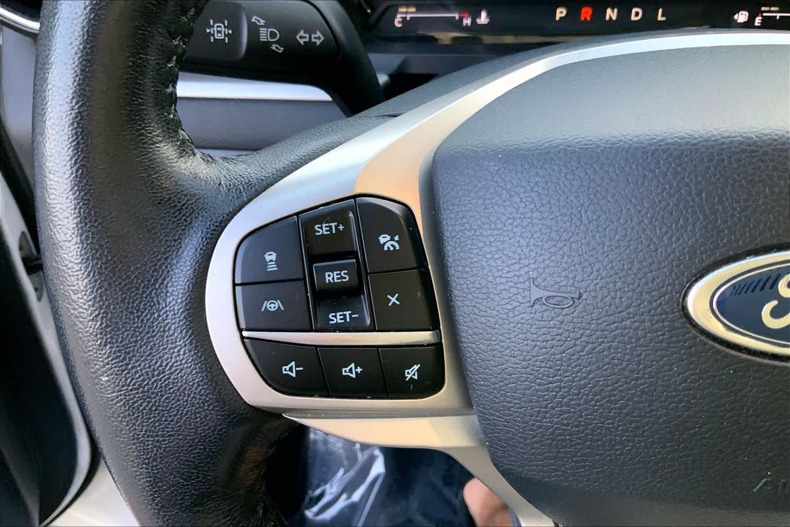 Used 2021 Star White Metallic Tri-Coat Ford XLT image 22