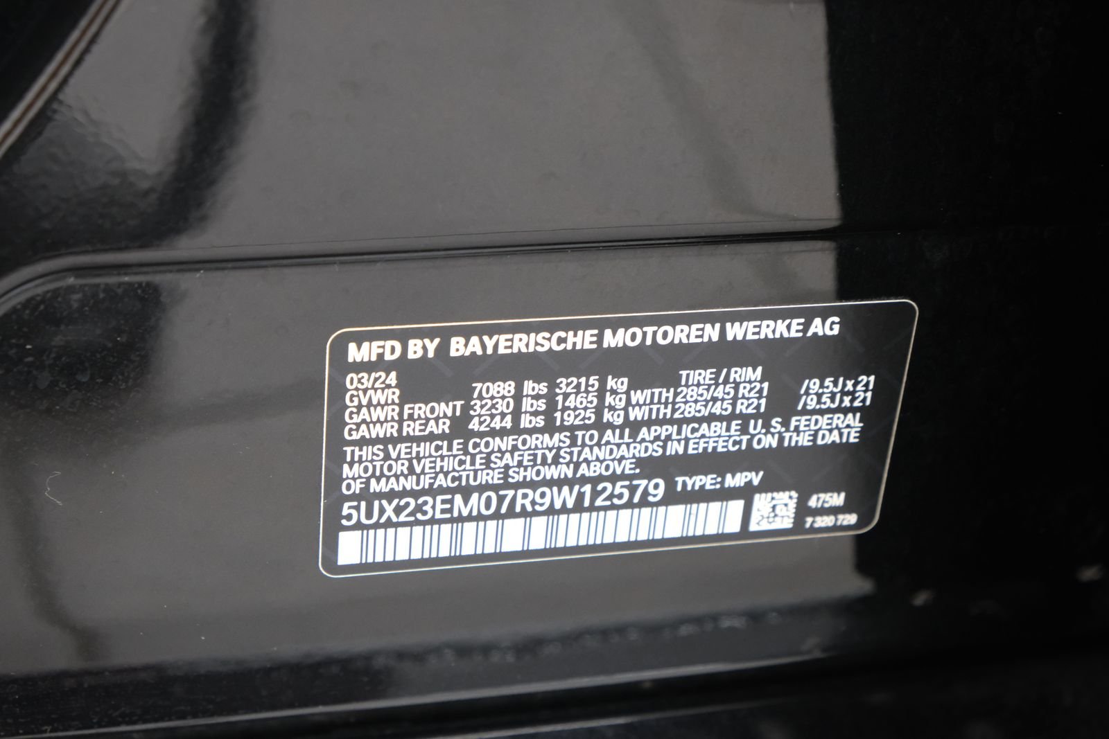 Used 2024 Black Sapphire Metallic BMW xDrive40i image 31