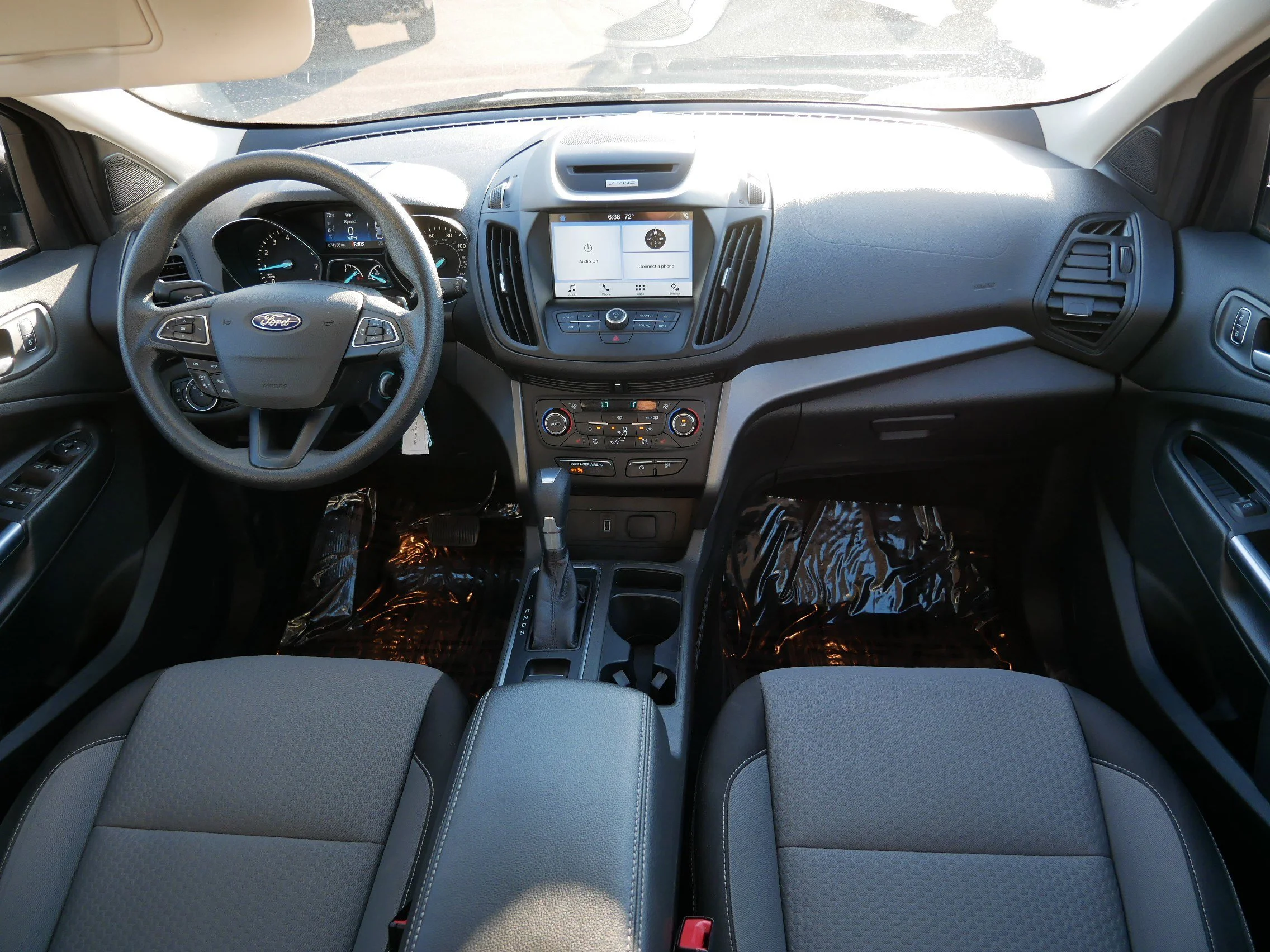 Used 2017 Magnetic Ford SE image 10