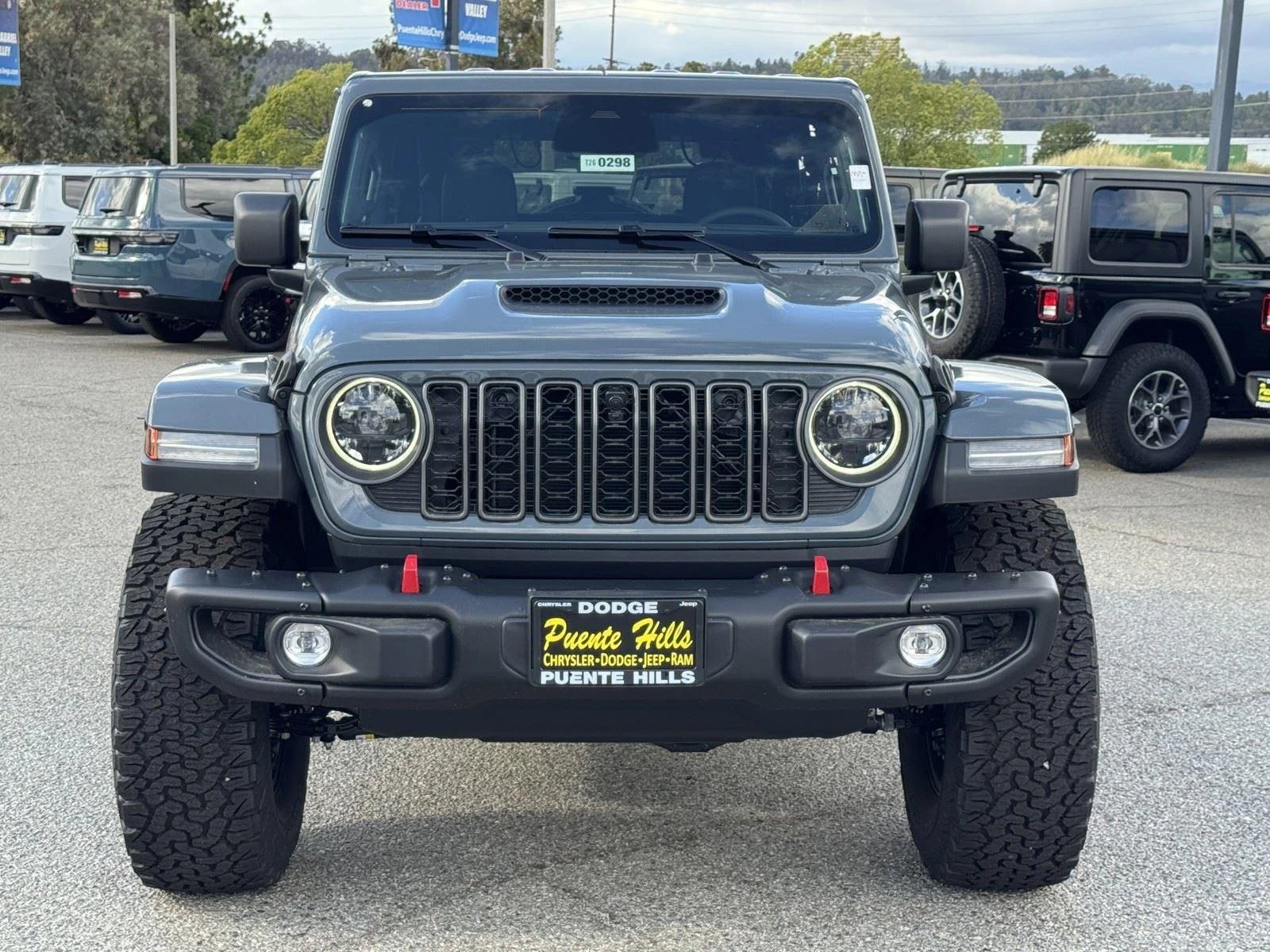 New 2026 Anvil Clear-Coat Exterior Paint Jeep Rubicon X image 2