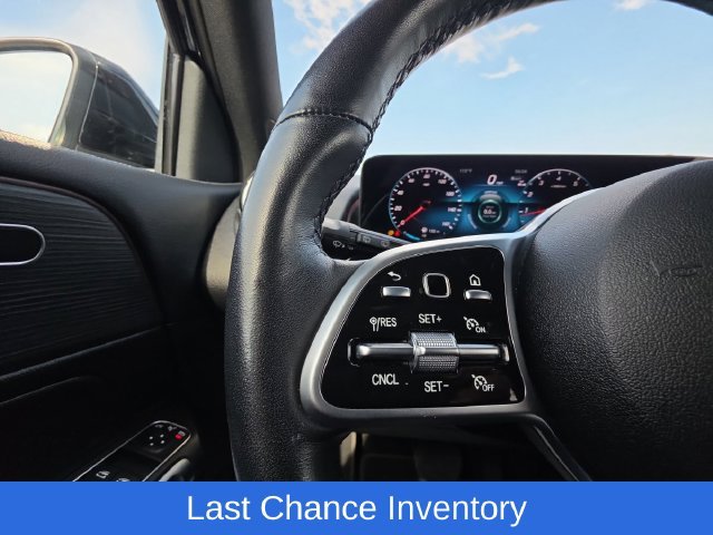 Used 2023 Black Mercedes-Benz GLB 250 image 11