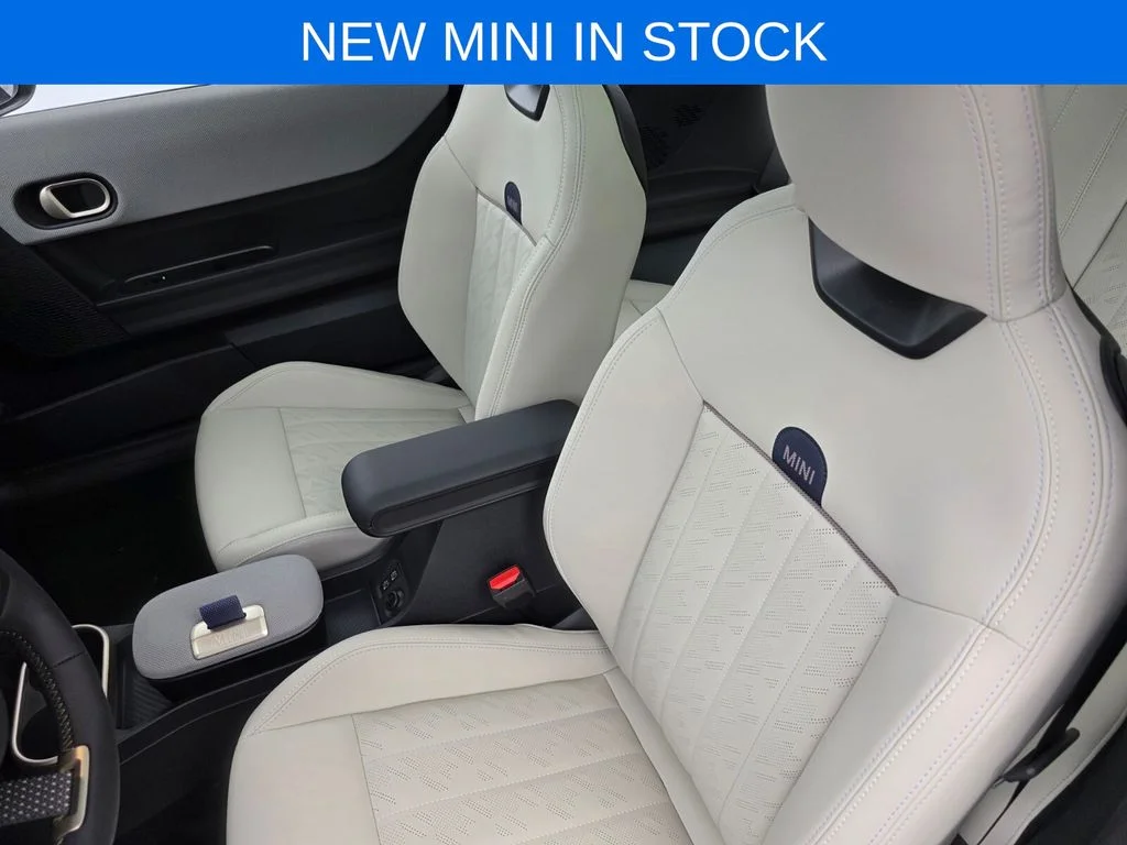 2026 MINI Hardtop 2 Door - Photo 8